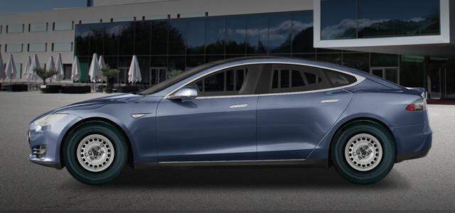 0.0 AWD 60 kw 0 ccm